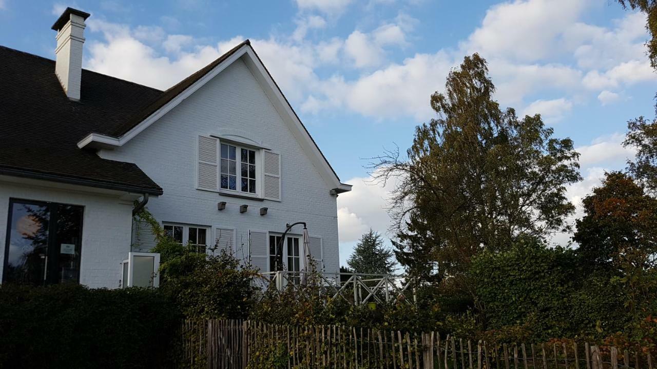 Le Chanteclair Gembloux Exterior foto